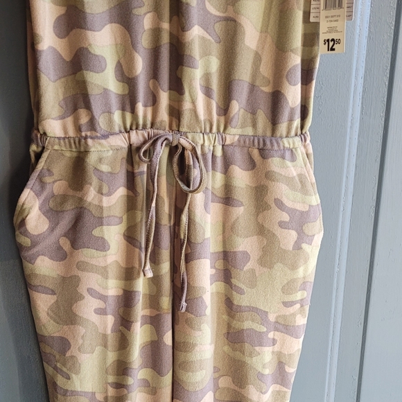 Camo pants romper - Picture 5 of 8